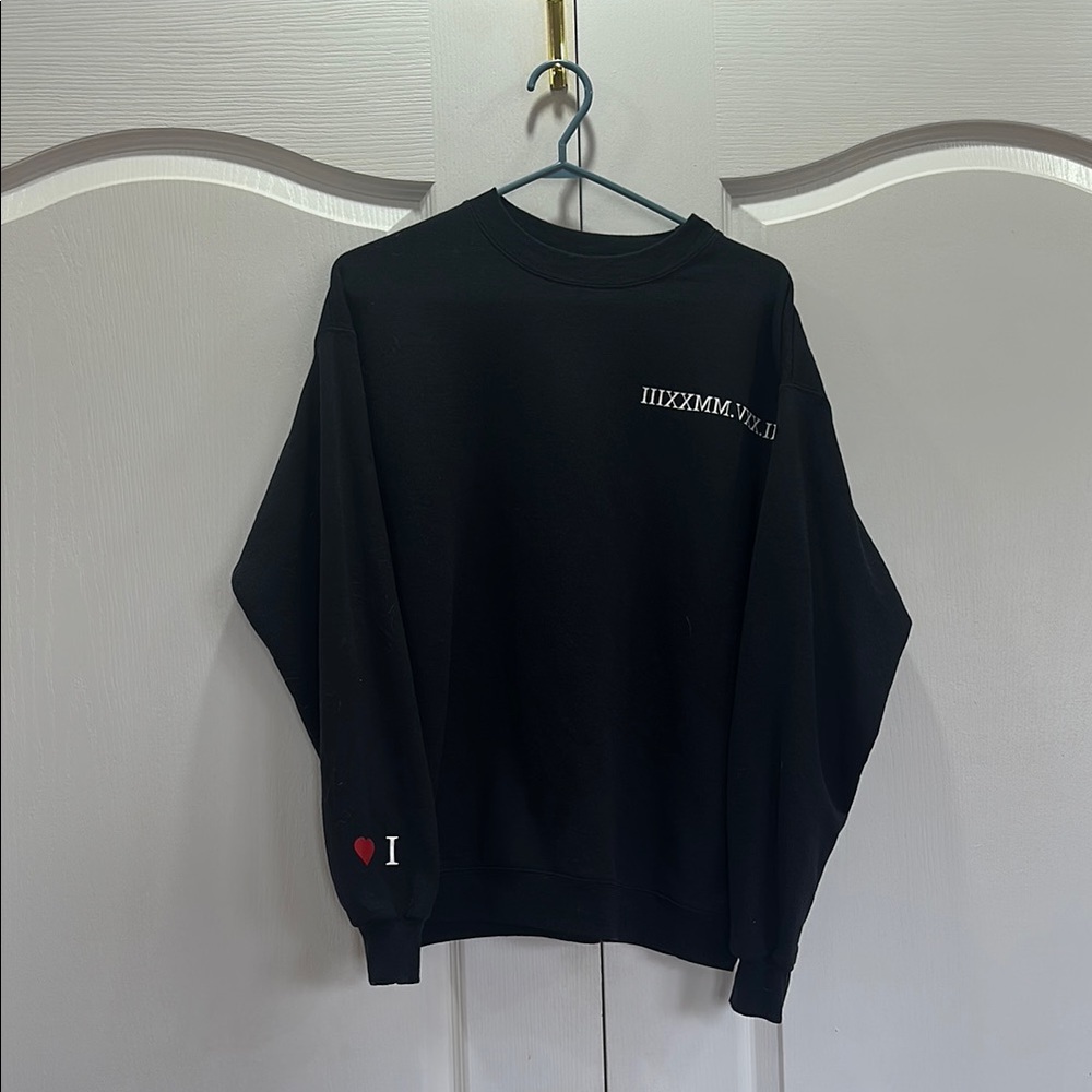 Black Crewneck Sweater M
